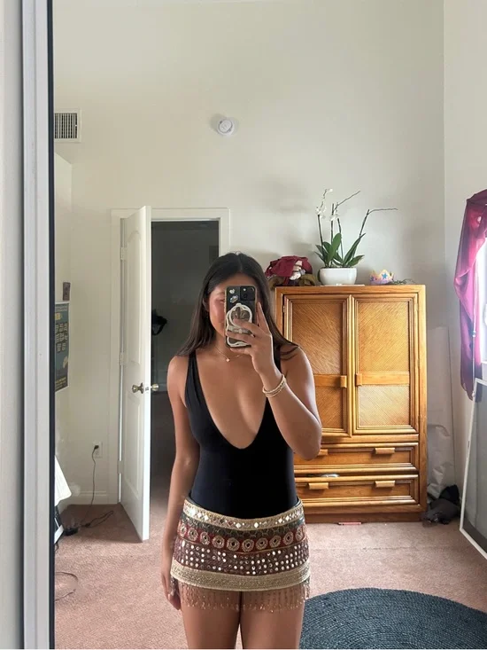 Homemade Mirror Trim Belt With Fringe - Sophie Stitches - Picture 2 of 3